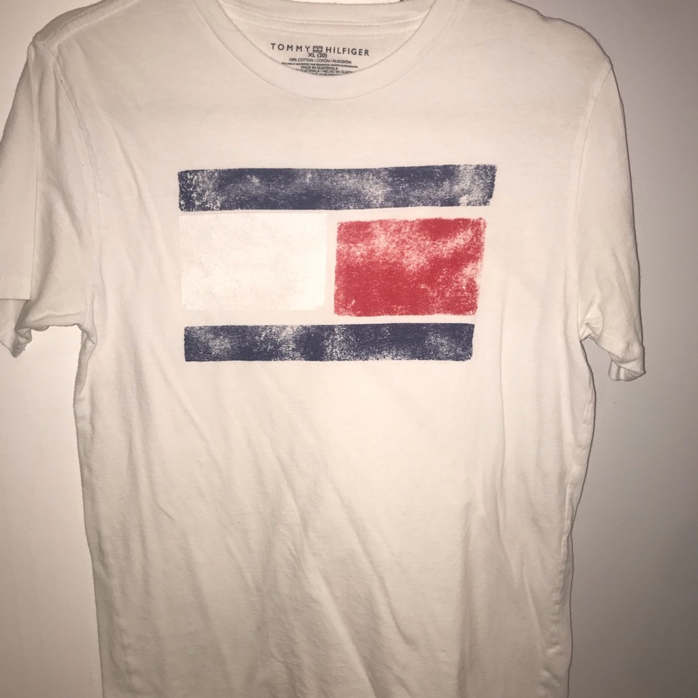 tommy hilfiger white logo t-shirt